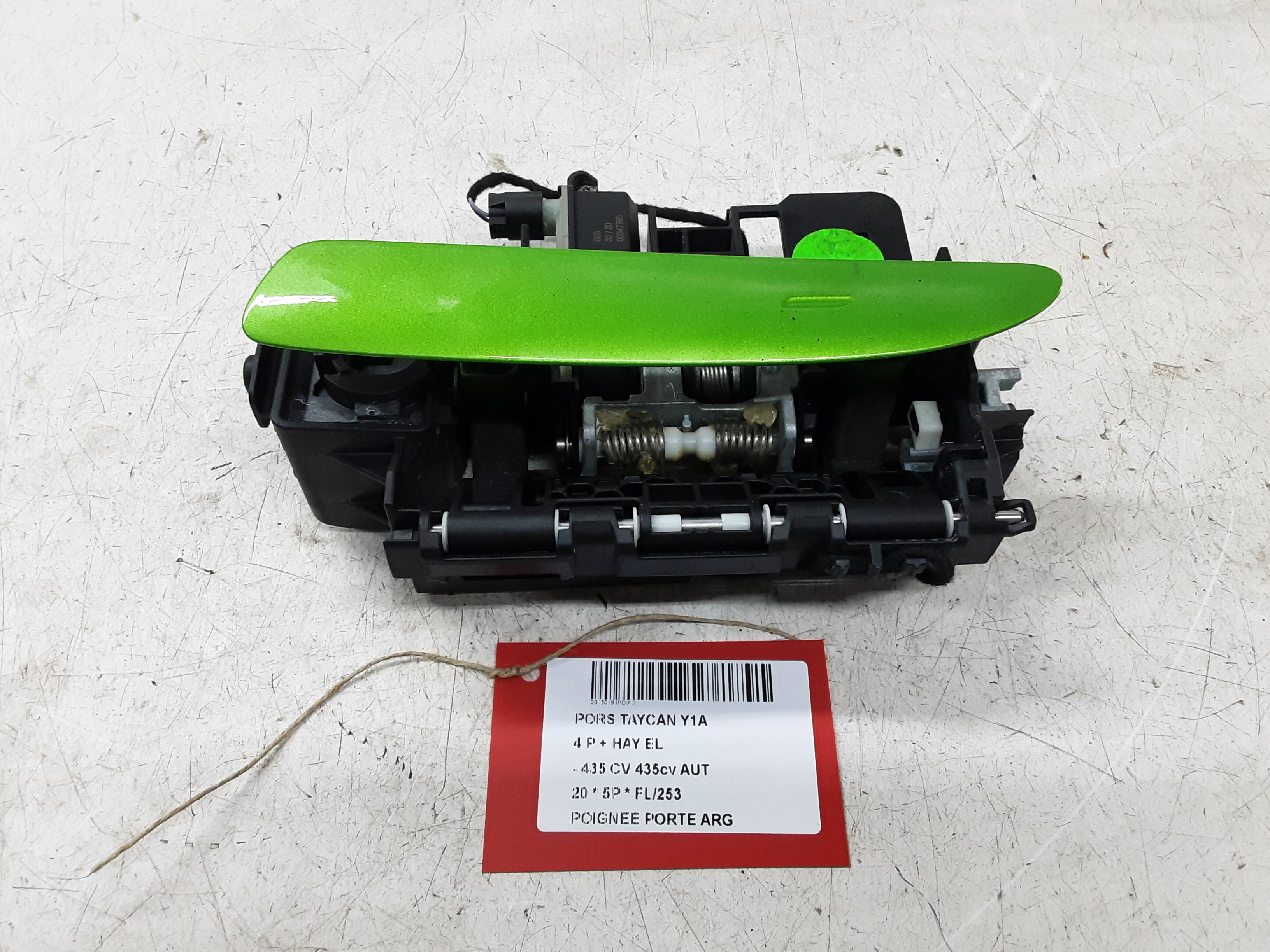 DOOR HANDLE REAR LEFT