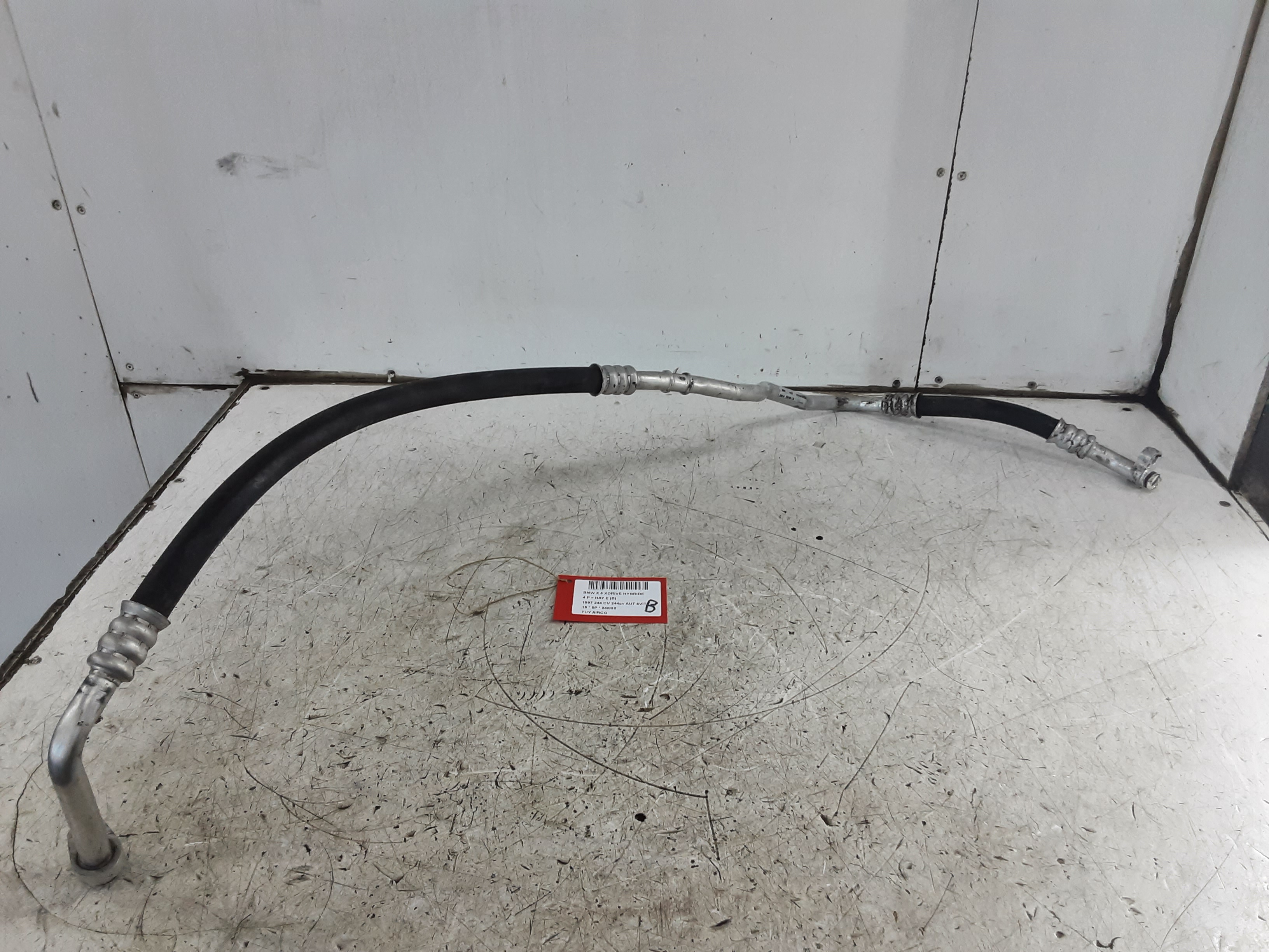 TUYAU D'AIRCO