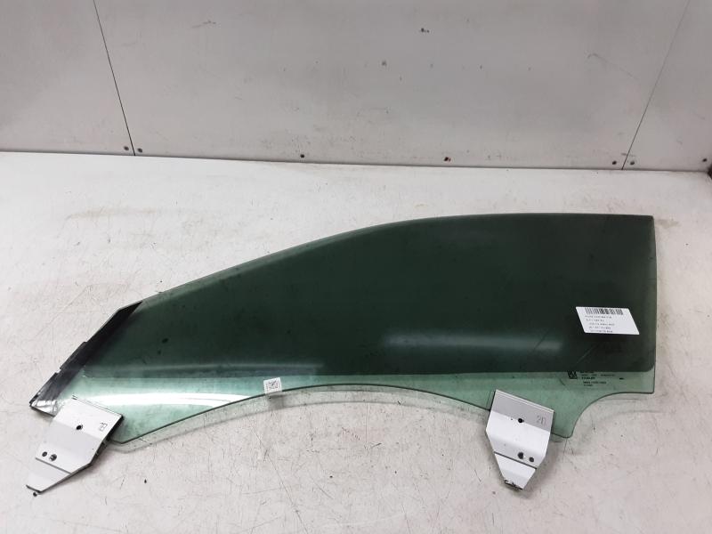 RUIT VOOR LINKS Porsche TAYCAN 4S