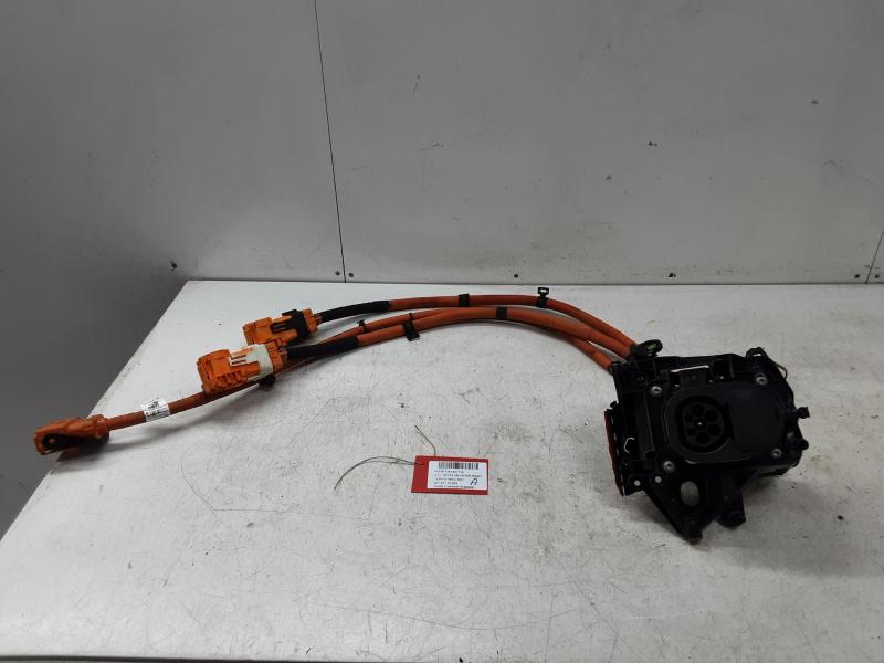 PRISE CHARGE- HYBRIDE Porsche TAYCAN 4S