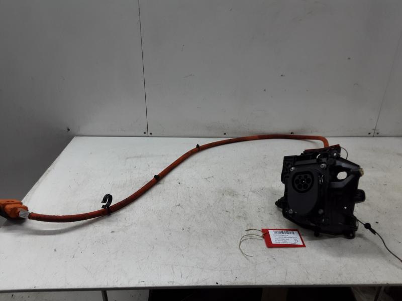 PRISE CHARGE- HYBRIDE Porsche TAYCAN 4S