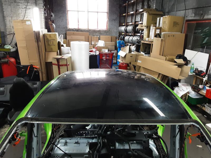 DACH Porsche TAYCAN 4S