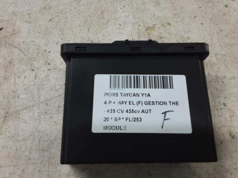 MODULE Porsche TAYCAN 4S