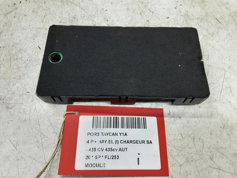 MODULE Porsche TAYCAN 4S