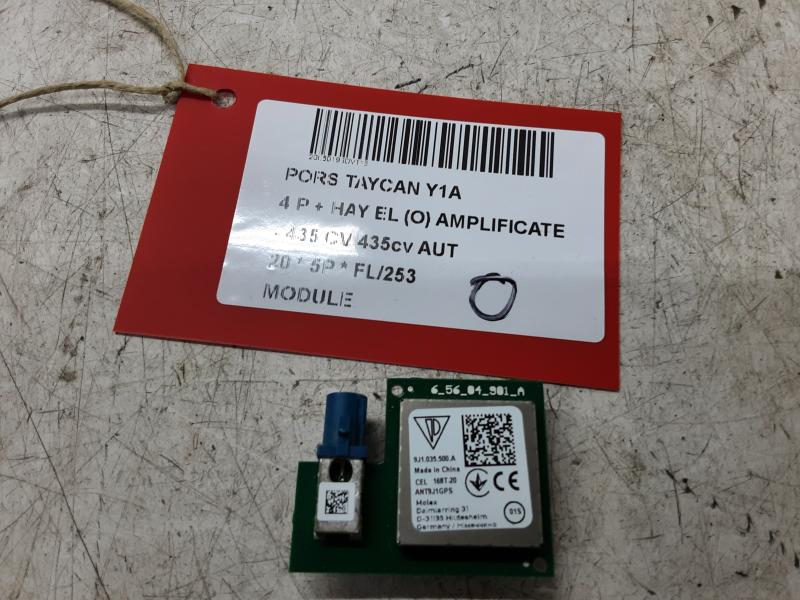 MODULE Porsche TAYCAN 4S
