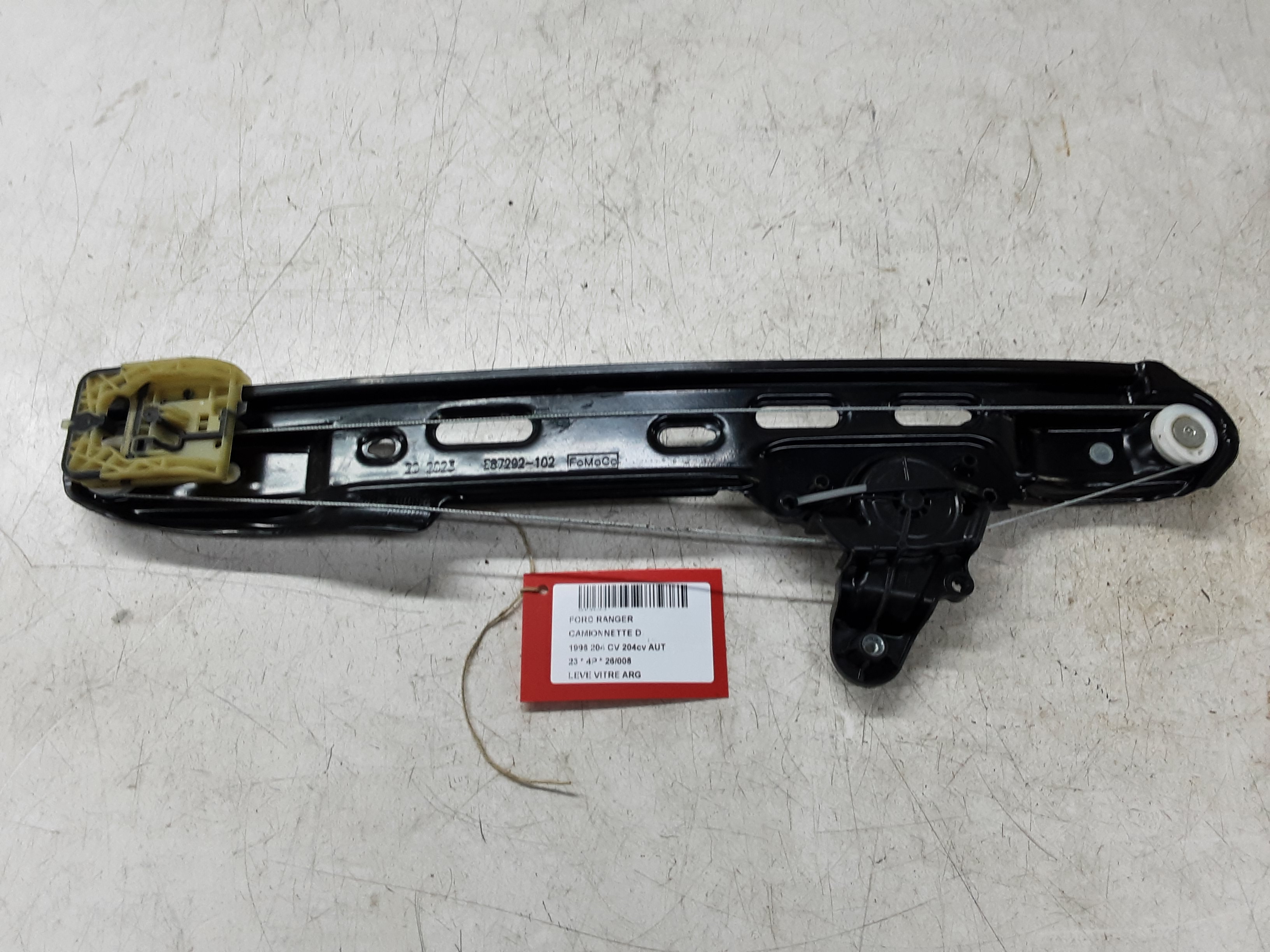 FENSTERMECHANIK TÜRIG LINKS HINTEN