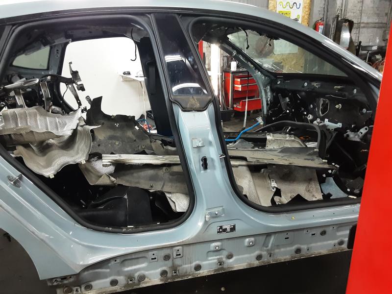 MONTANT DE PORTE COTE DROIT Bmw 4 G22/23/26 7/20+