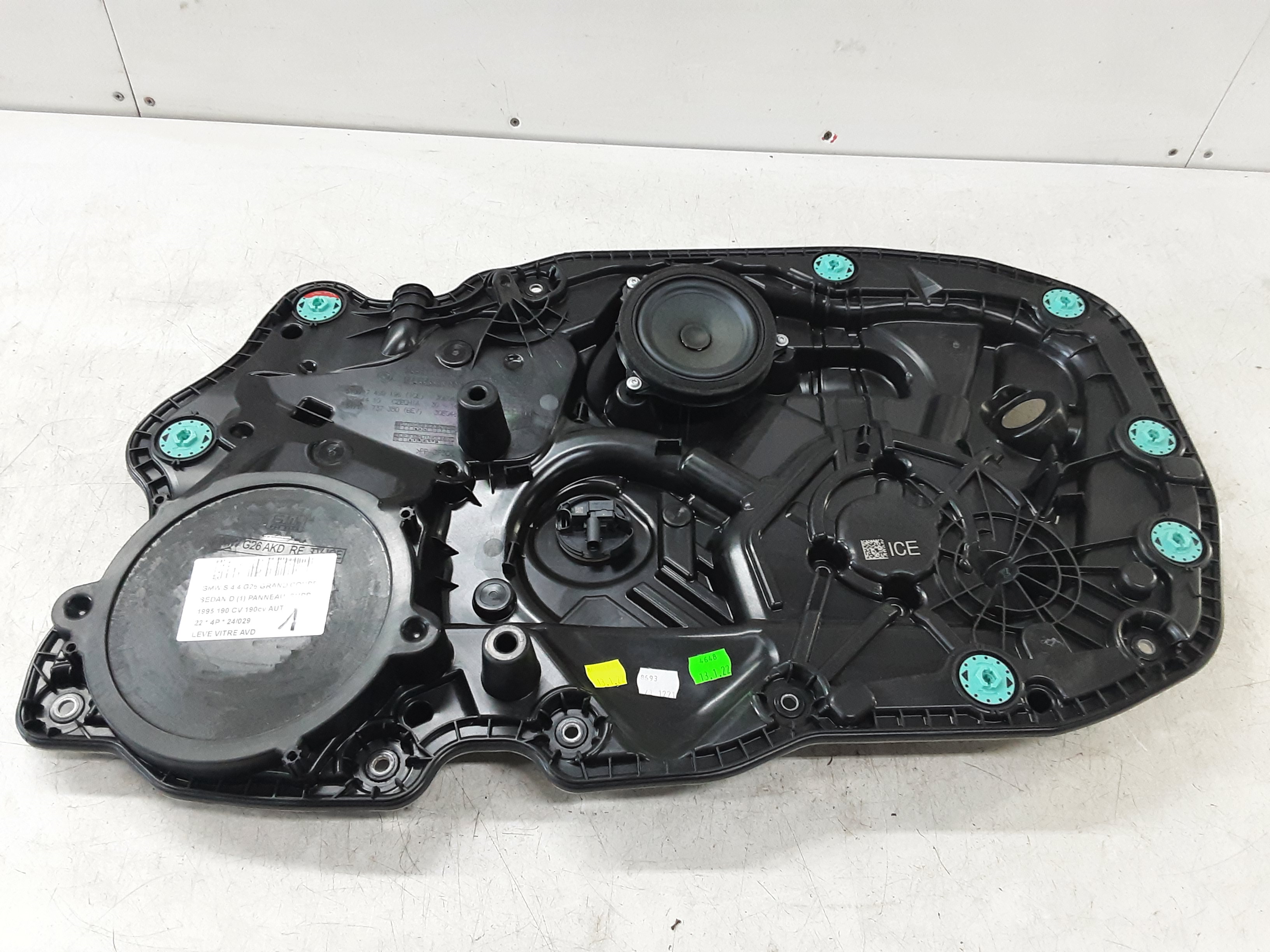 FENSTERMECHANIK TÜRIG RECHTS VORNE