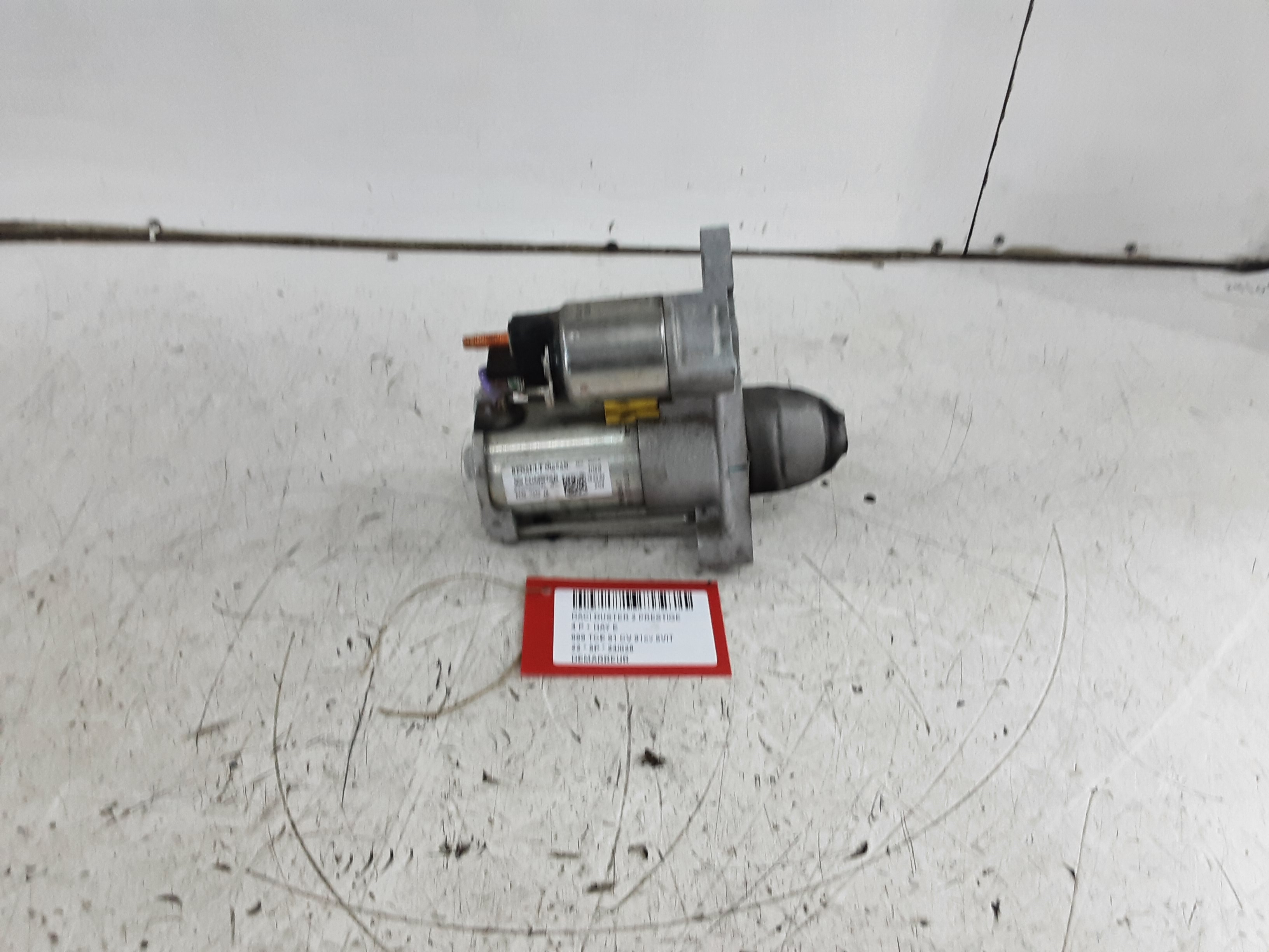 DEMARREUR Dacia DUSTER 1/18 - 24