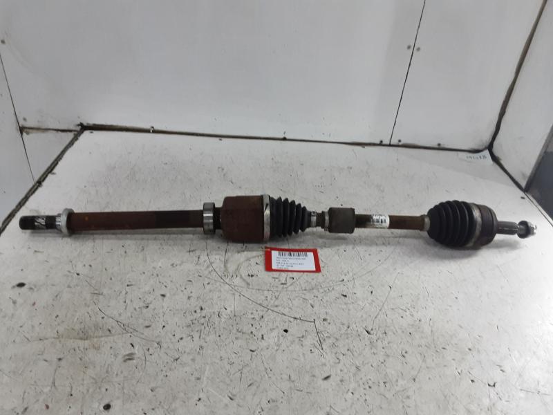 AANDRIJFAS VOOR RECHTS Dacia DUSTER 1/18 - 24