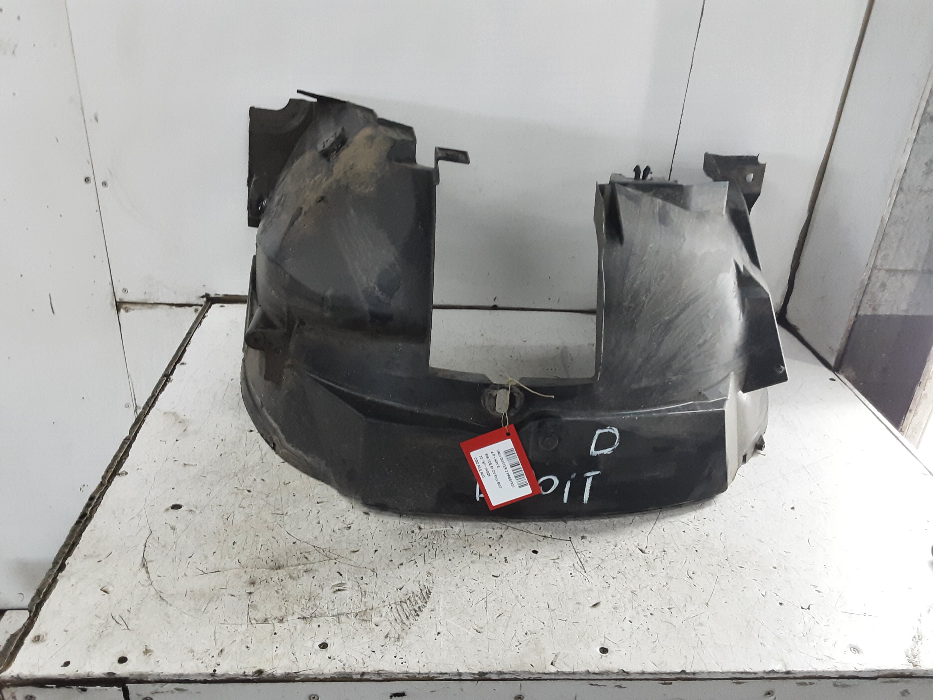 BINNEN SPATBORD RECHTS VOOR