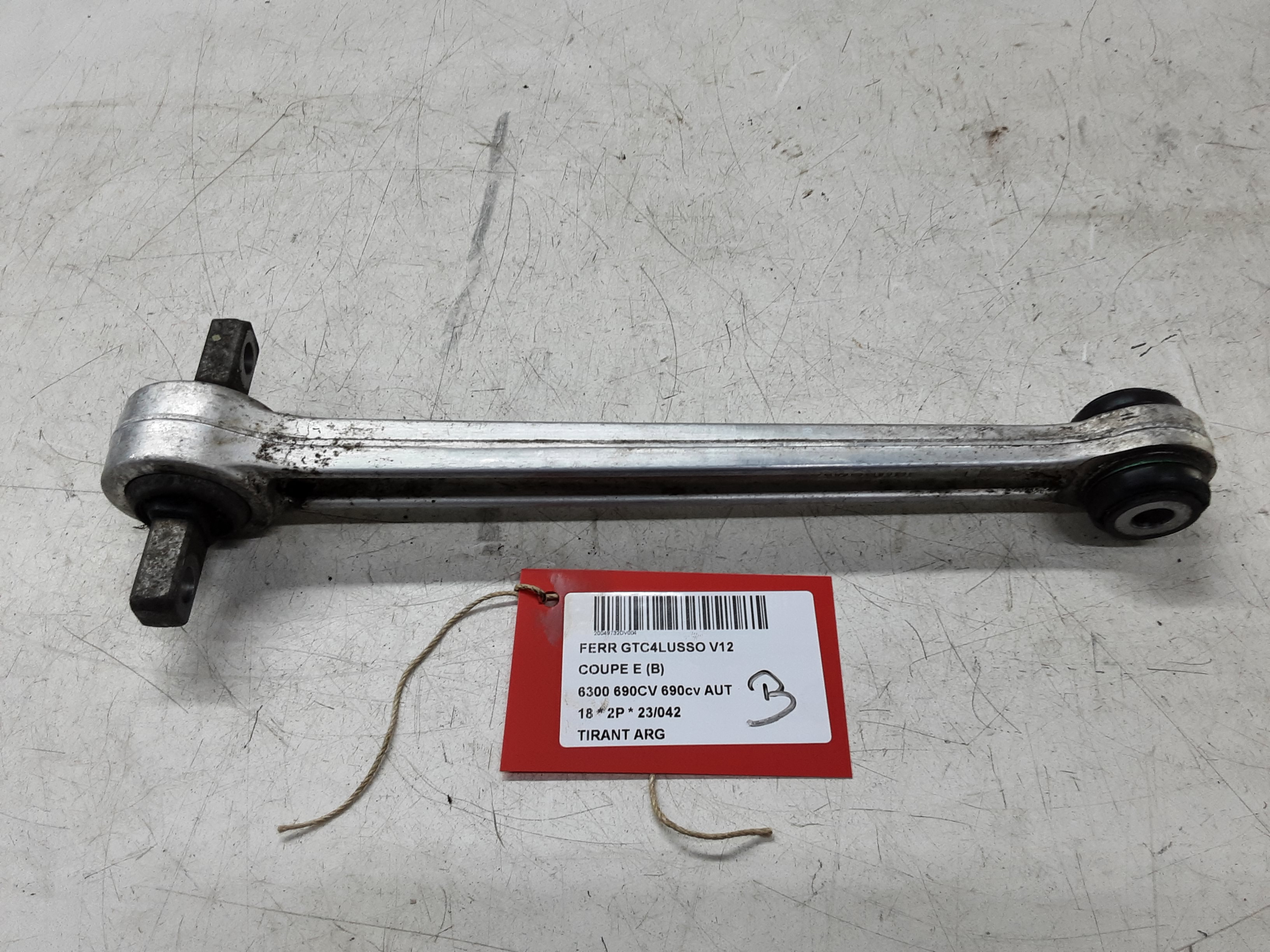 DRAAGARM ACHTER LINKS