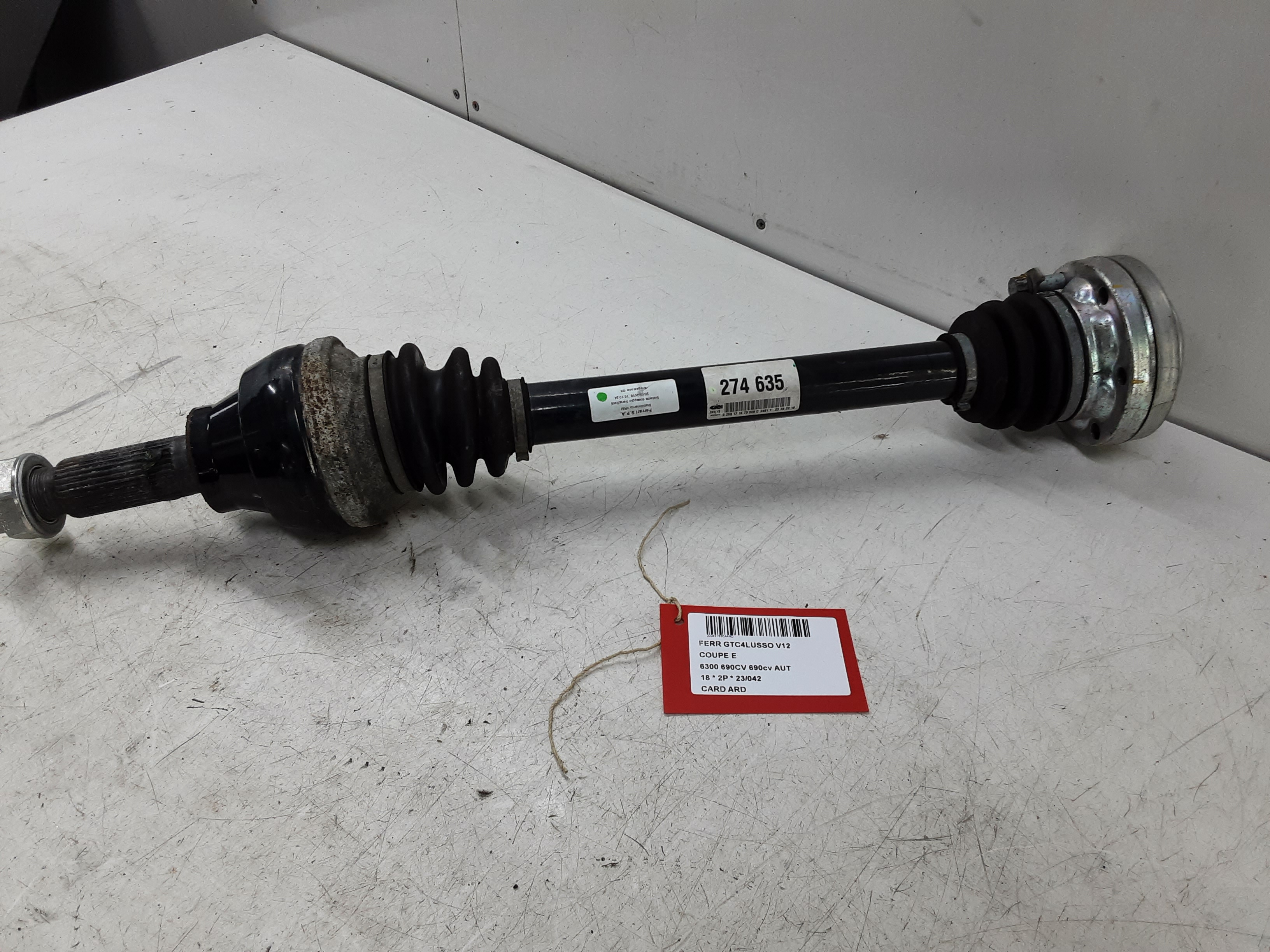 AANDRIJFAS ACHTER RECHTS