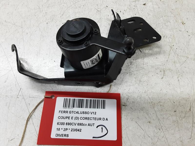 DIVERS Ferrari GTC4LUSSO