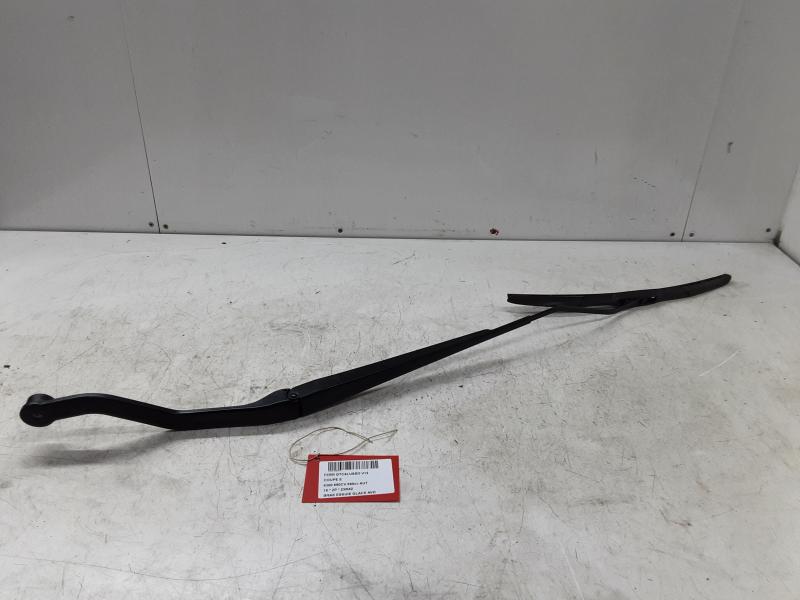 BRAS D'ESSUIE-GLACE AVANT DROIT Ferrari GTC4LUSSO