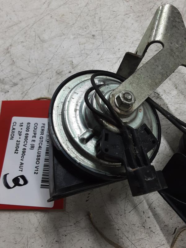 HUPE Ferrari GTC4LUSSO