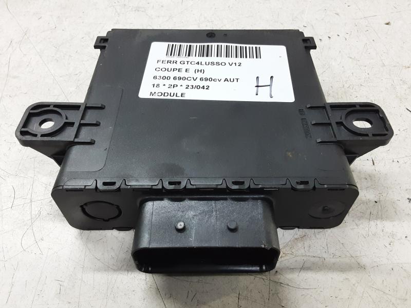MODUL Ferrari GTC4LUSSO