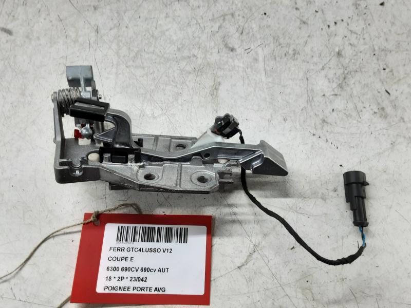 TÜRGRIFF LINKS VORNE Ferrari GTC4LUSSO