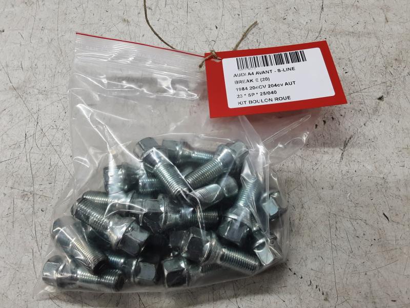 KIT BOULON ROUE Audi A4 09/19 - 25