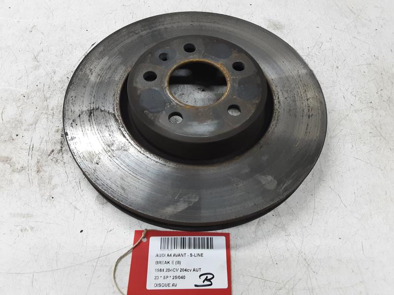 REMSCHIJF VOOR Audi A4 09/19 - 25