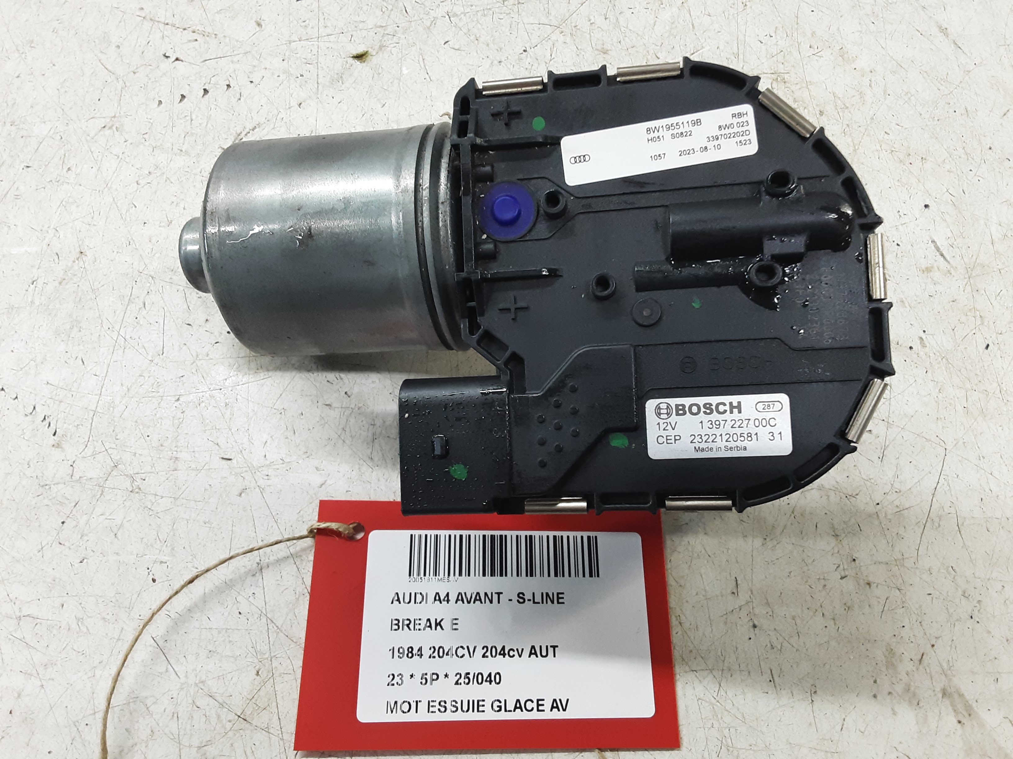 SCHEIBENWISCHERMOTOR VORNE