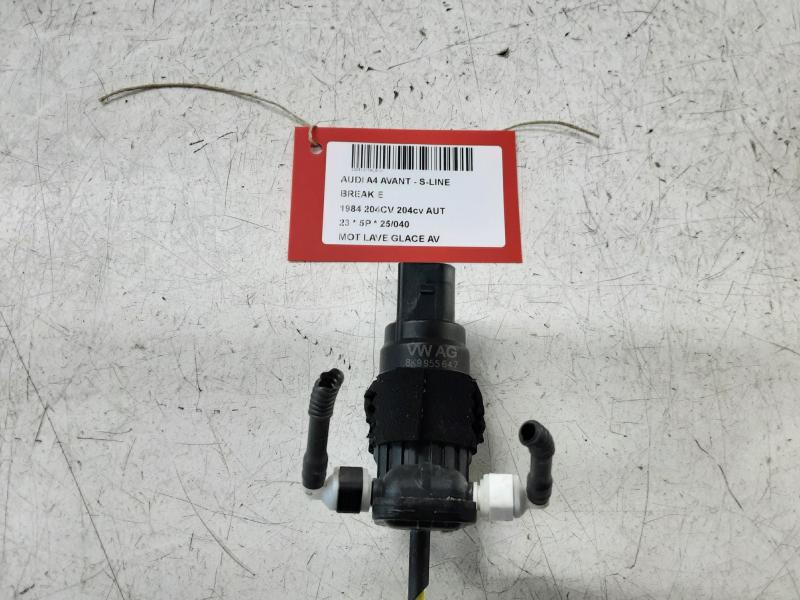 WINDSCREEN WASHER PUMP Audi A4 09/19 - 25
