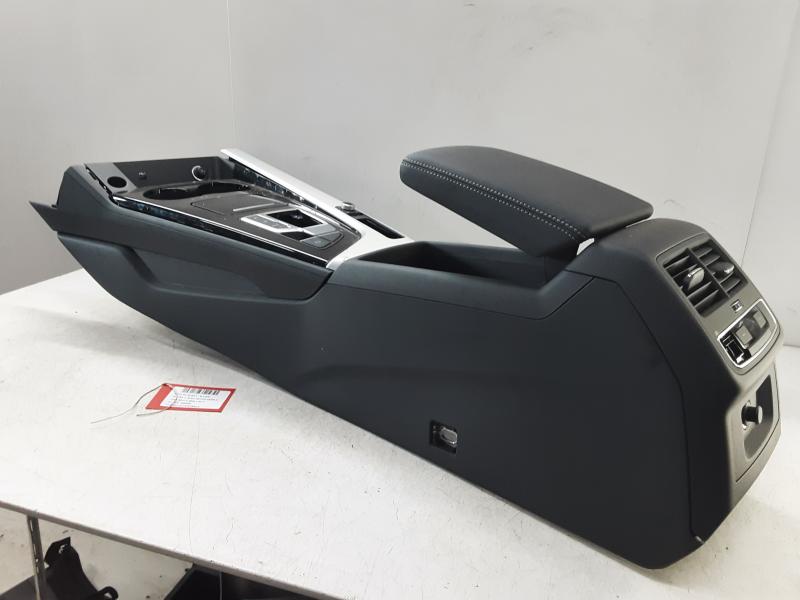 MIDDENCONSOLE Audi A4 09/19 - 25