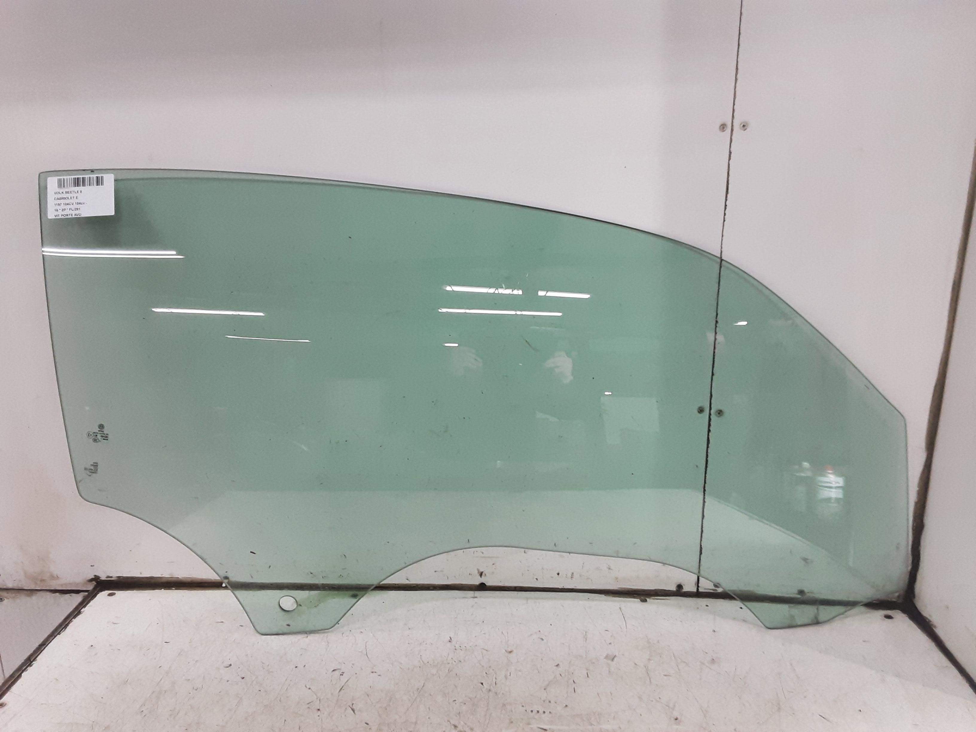 VITRE DE PORTE AVANT DROITE Vw NEW BEETLE 12+