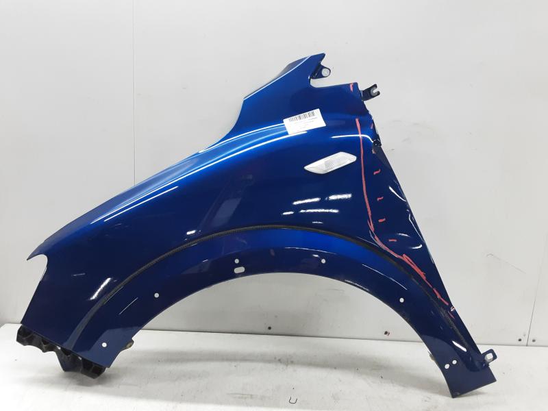 KOTFLÜGEL LINKS Dacia SANDERO 1/21 +