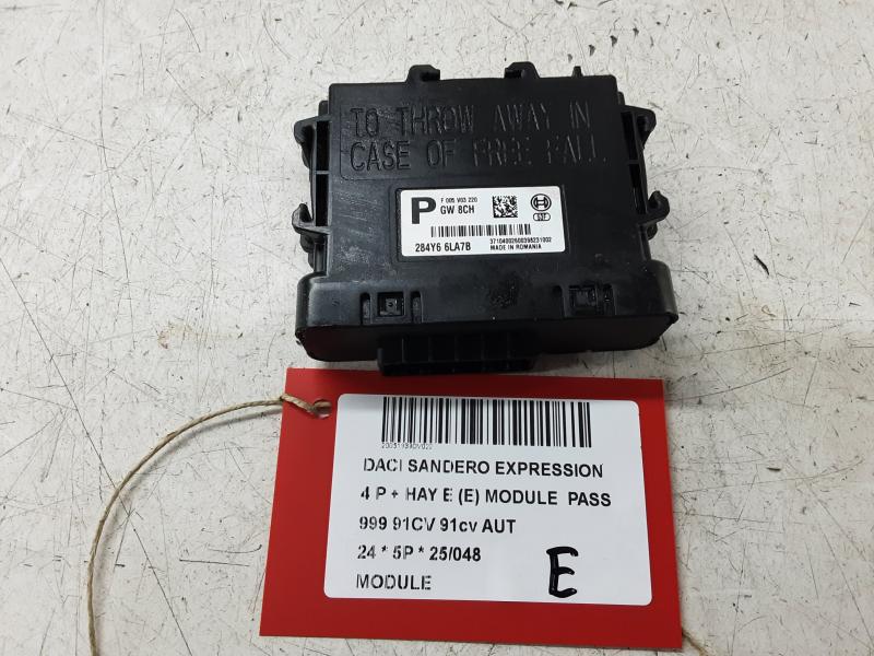 MODULE Dacia SANDERO 1/21 +