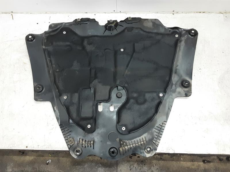 PROTEGE-CARTER CENTRAL Dacia SANDERO 1/21 +