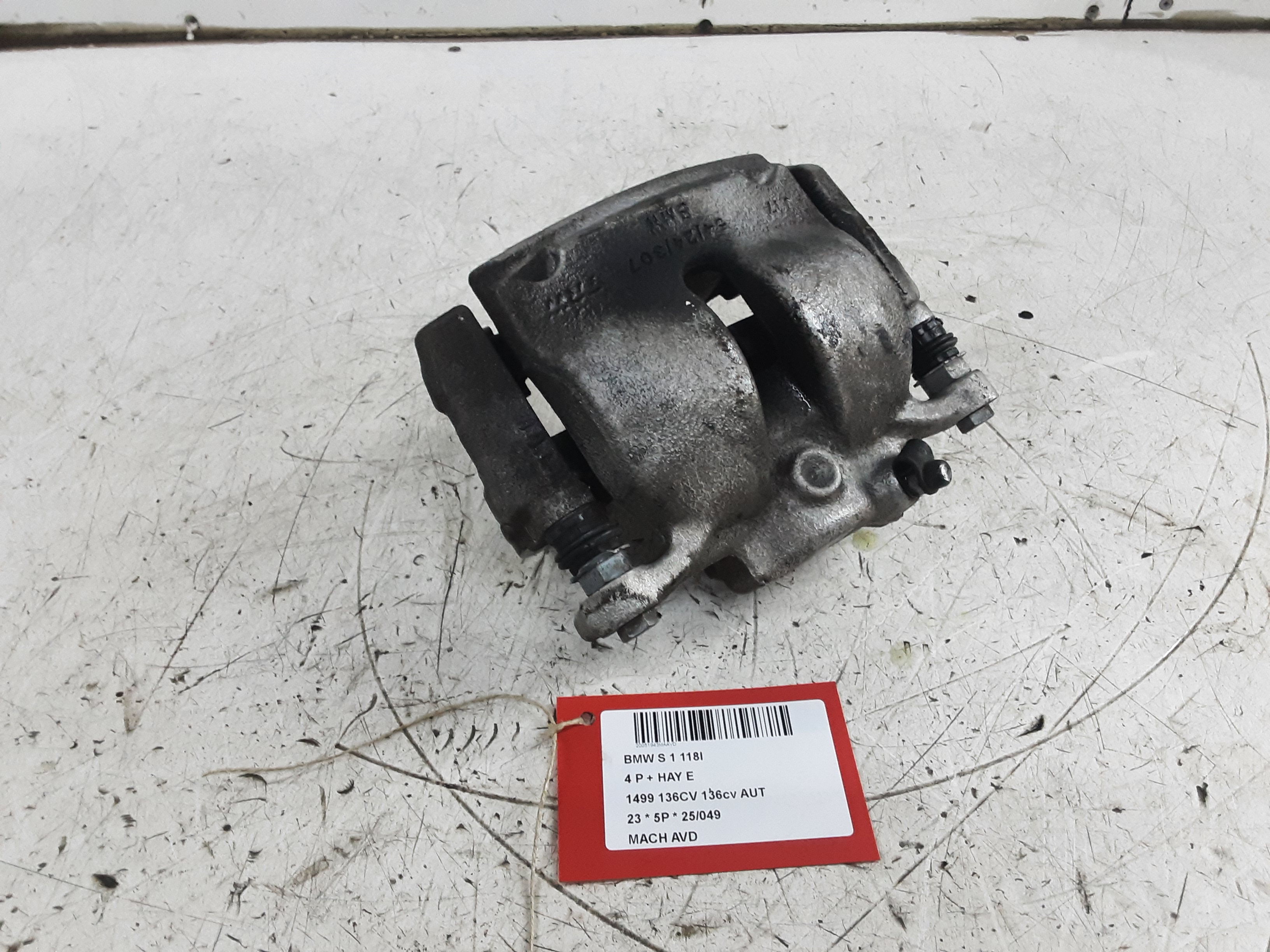 REMKLAUW VOOR RECHTS