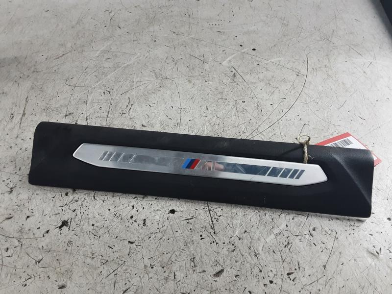 MOULURE Bmw 1 F40 7/19+