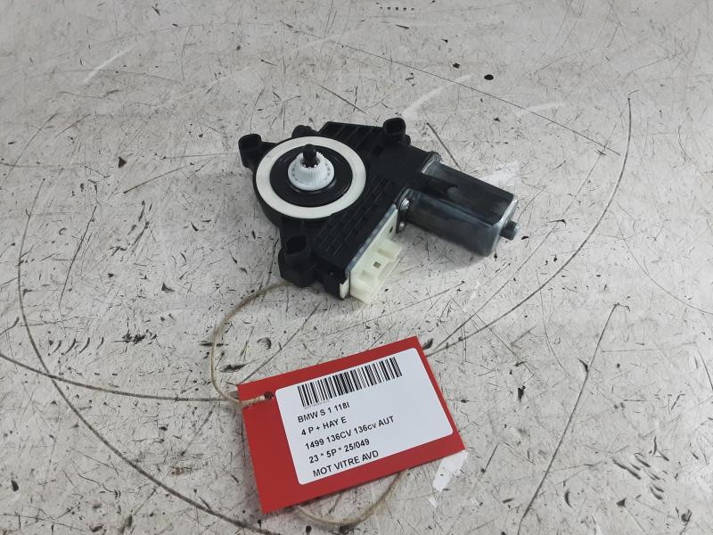 MOTEUR DE VITRE DE PORTE AVANT DROITE Bmw 1 F40 7/19+