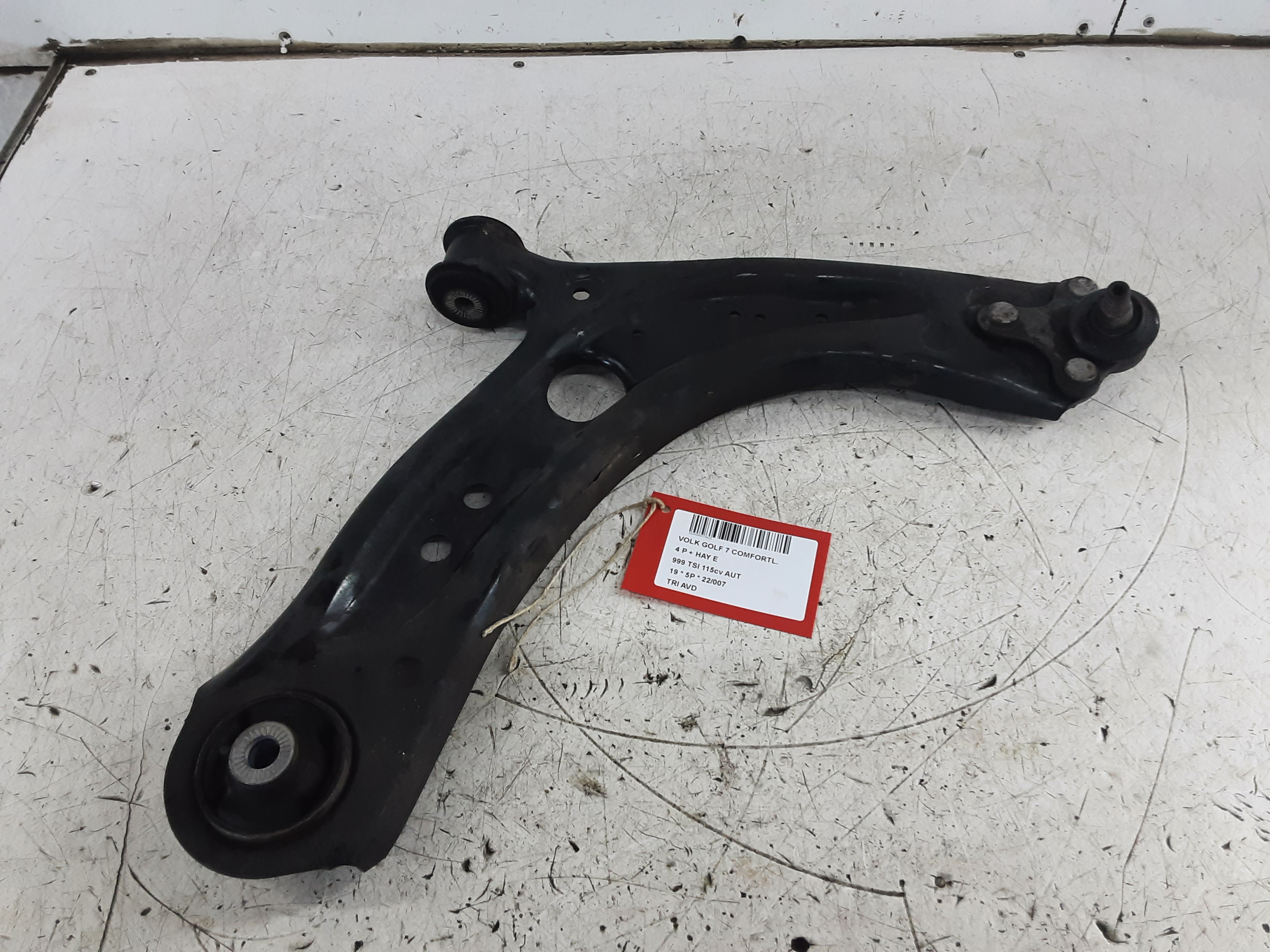 TRIANGLE AVANT DROIT