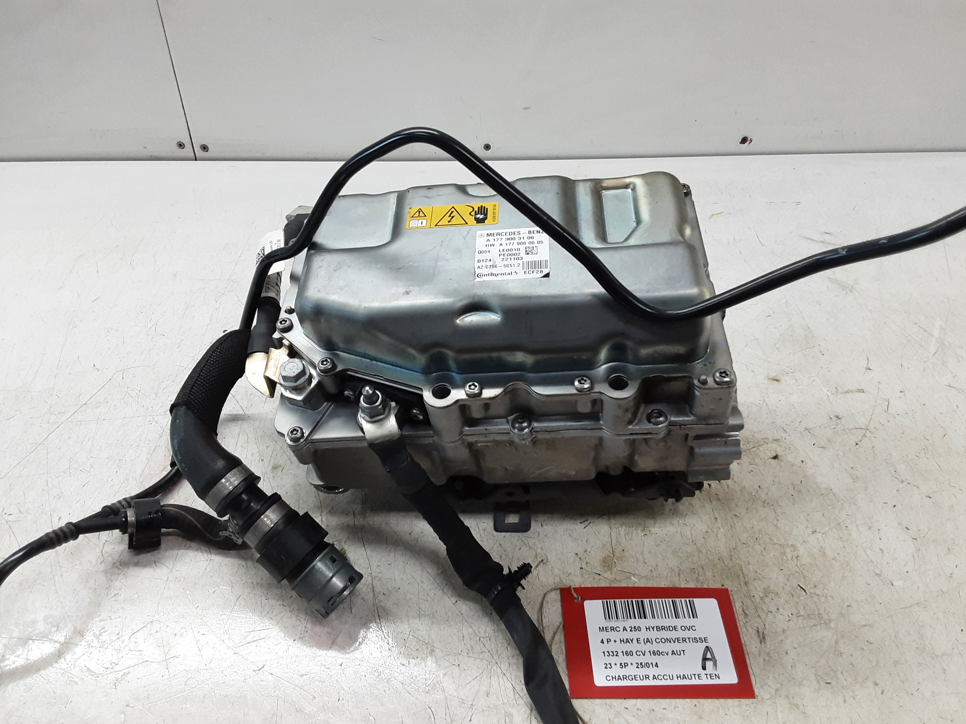 CHARGEUR ACCU HAUTE TENSION