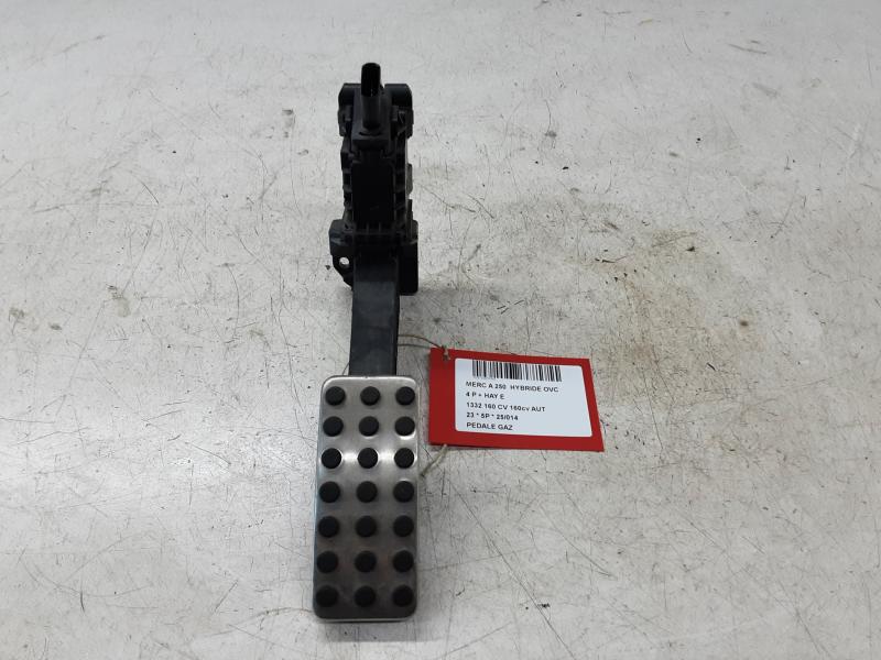 ACCELERATOR PEDAL Mercedes-Benz 