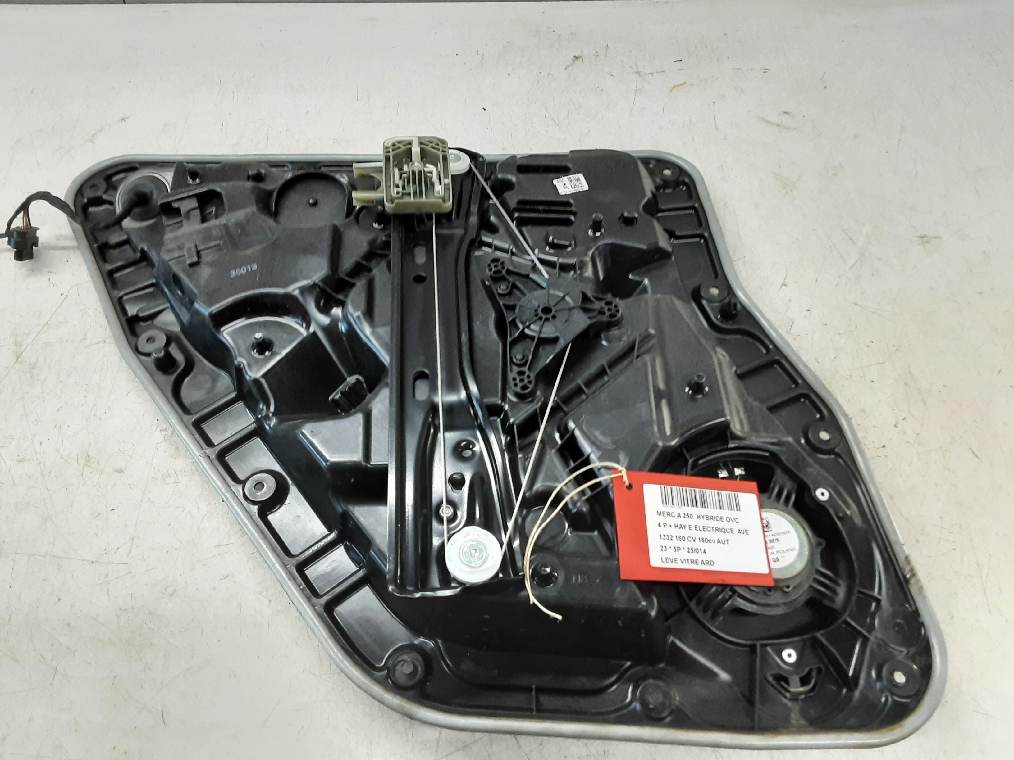 FENSTERMECHANIK TÜRIG RECHTS HINTEN