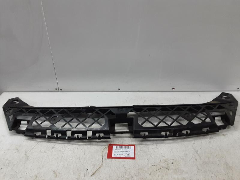 VOORFRONT Mercedes-Benz 