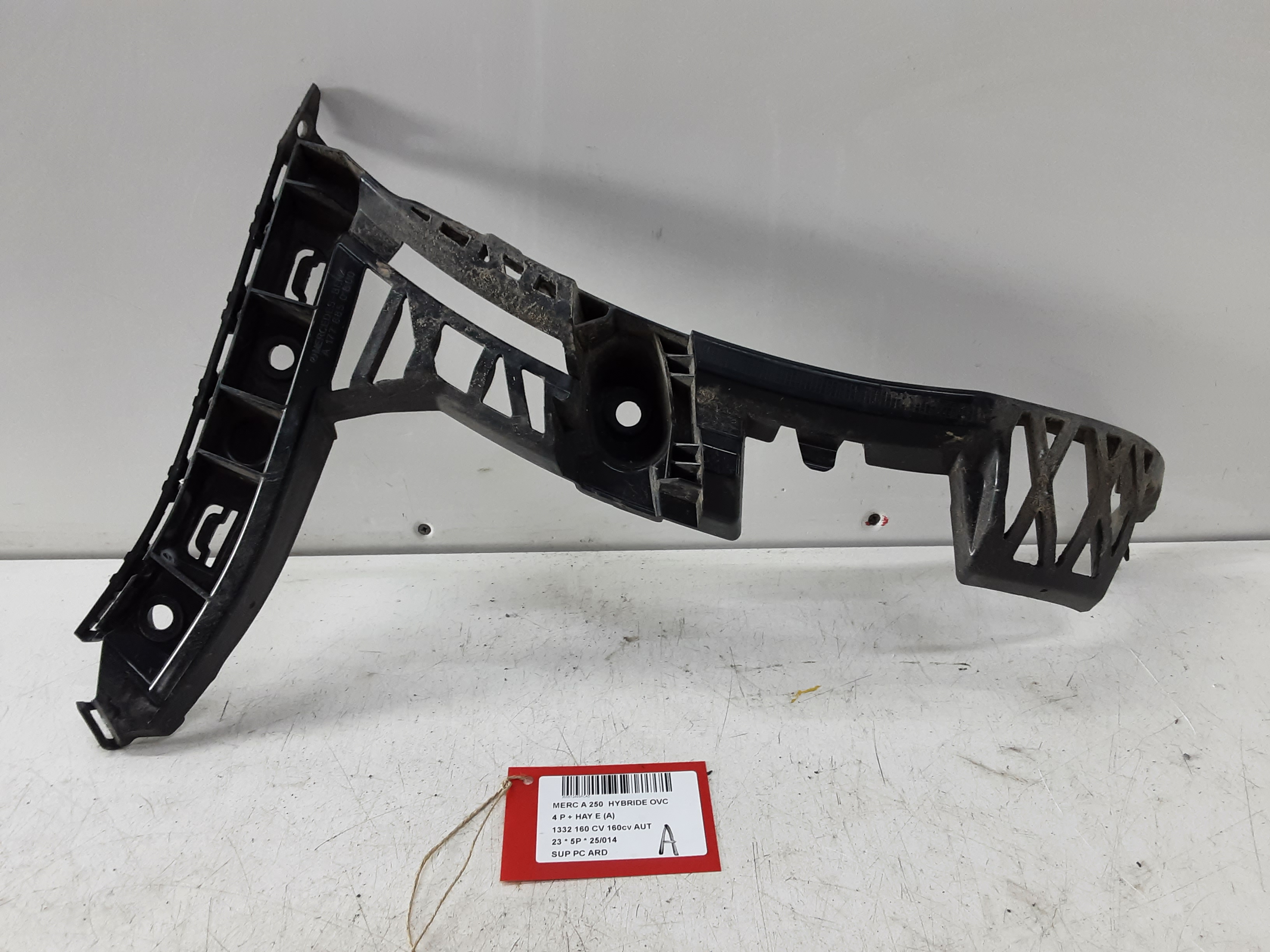 STOßSTANGENSTÜTZE HINTEN RECHTS