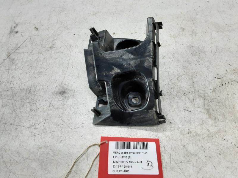 SUPPORT PARE-CHOCS ARRIERE DROITE Mercedes-Benz 