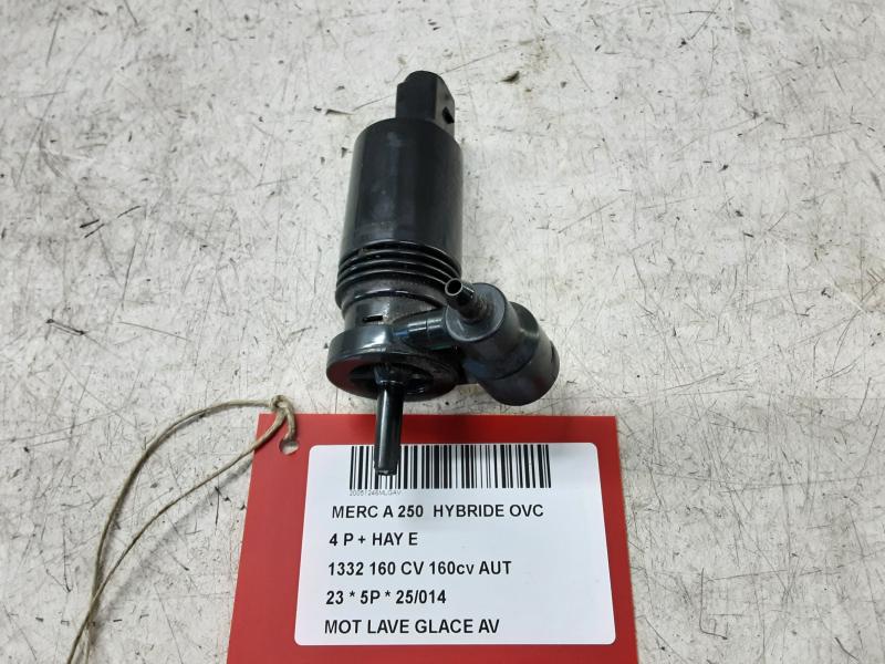 WINDSCREEN WASHER PUMP Mercedes-Benz 