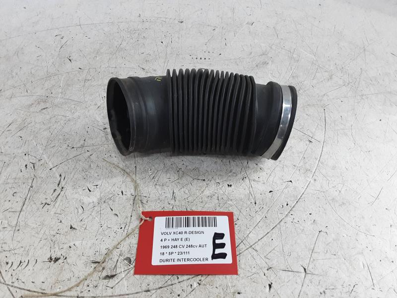 INTERCOOLER SCHLAUCH Volvo XC40 3/18+