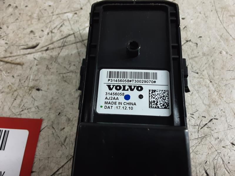 SCHAKELAAR Volvo XC40 3/18+