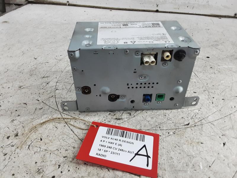 RADIO Volvo XC40 3/18+