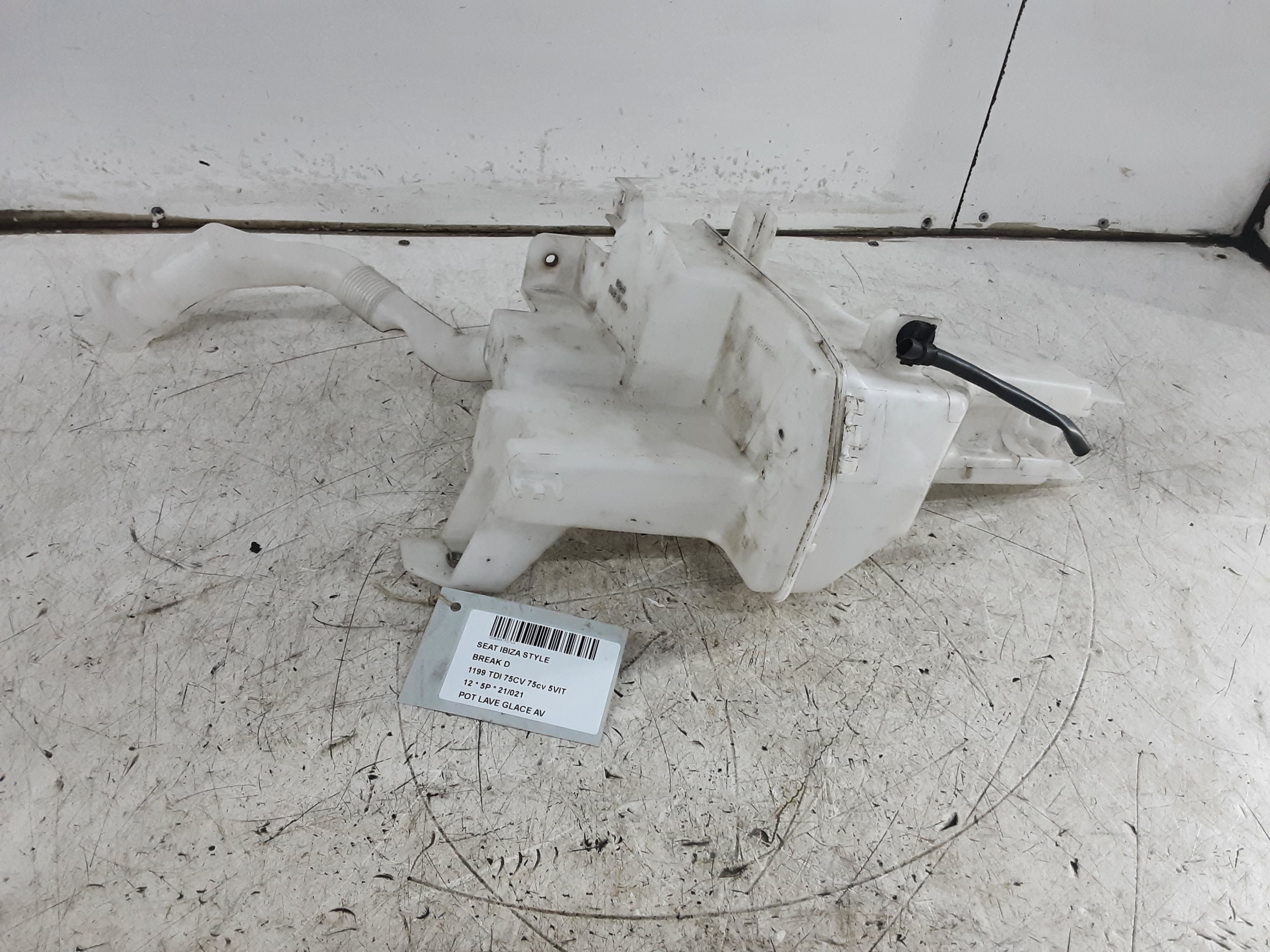 RUITENWASRESERVOIR VOOR