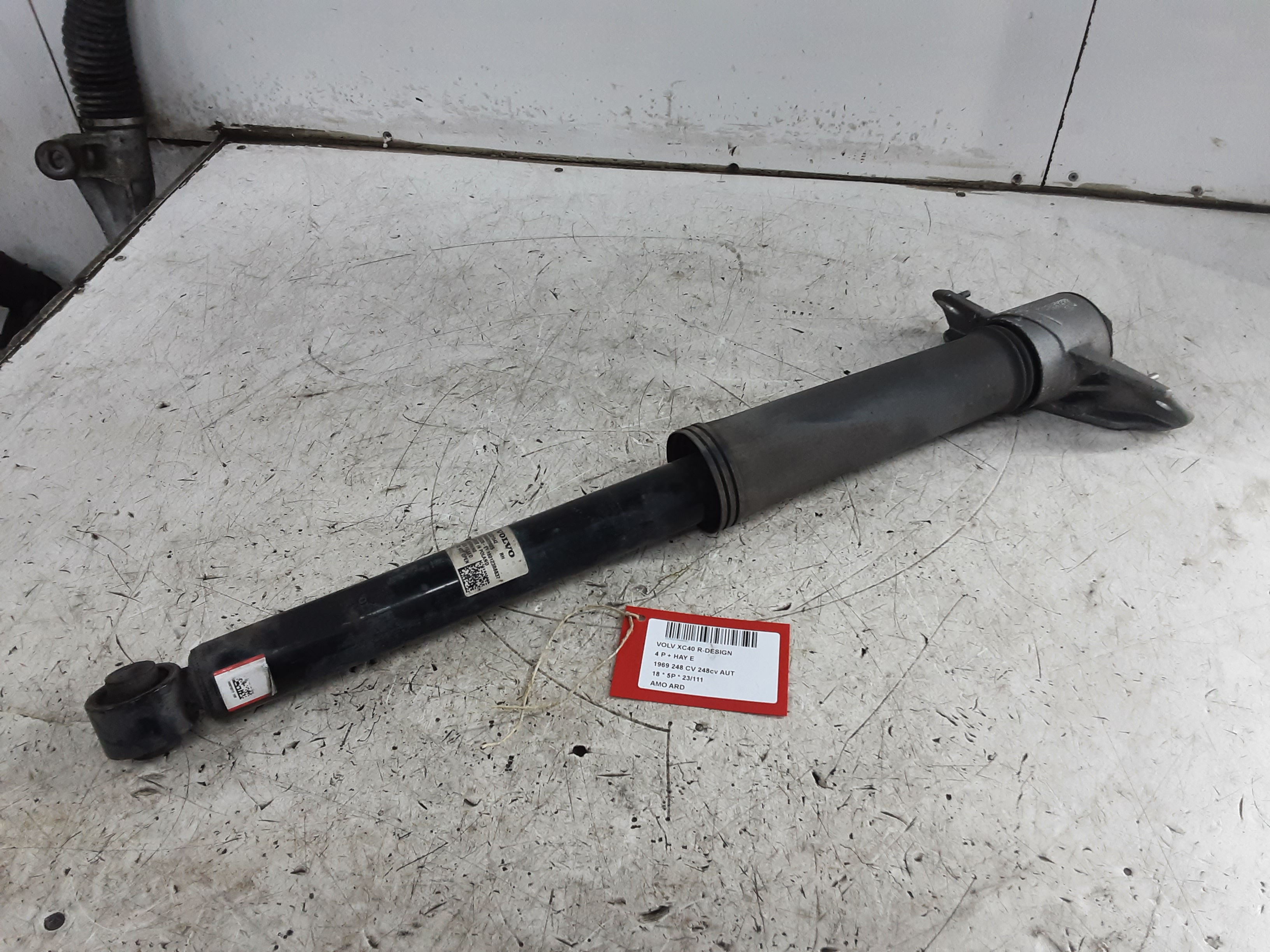 SCHOKBREKER ACHTER RECHTS