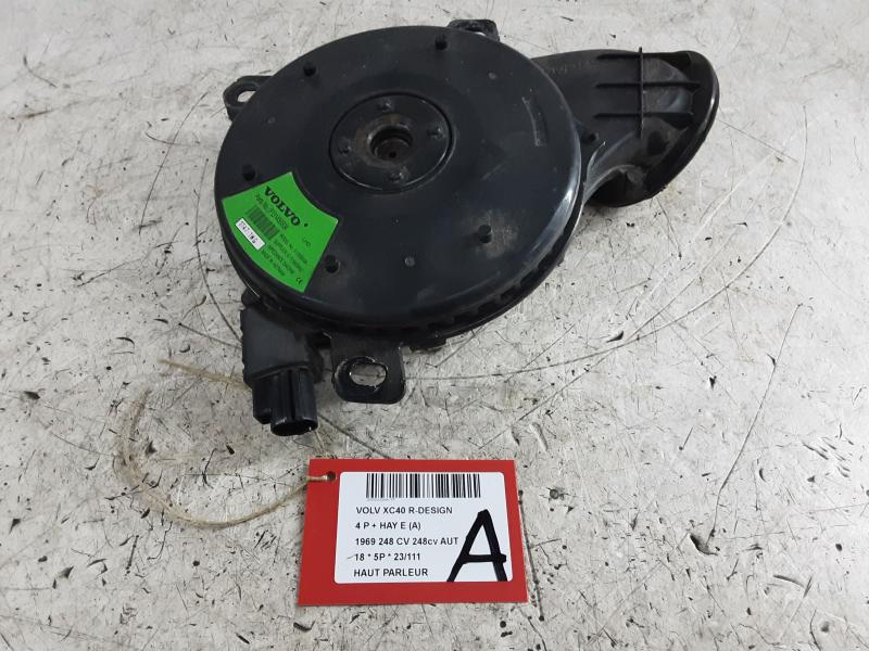 LAUTSPRECHER Volvo XC40 3/18+