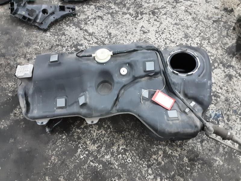 BRANDSTOFTANK BENZINE Volvo XC40 3/18+