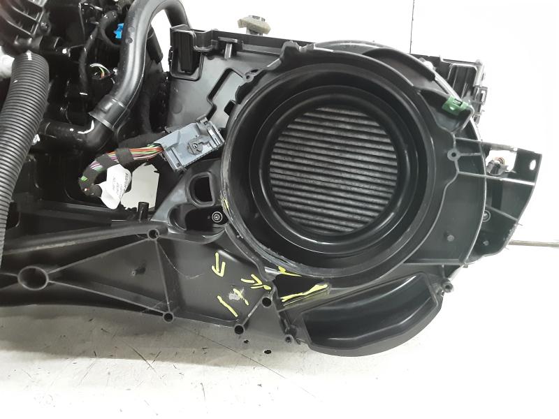 KACHELRADIATOR Volvo XC40 3/18+